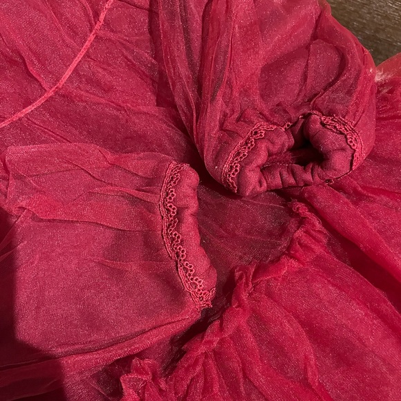 Holiday🎊 Lined red lace cozy dress with long puffy sleeves - Picture 2 of 5